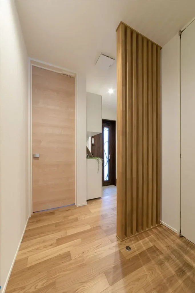 間仕切り＋照明改善